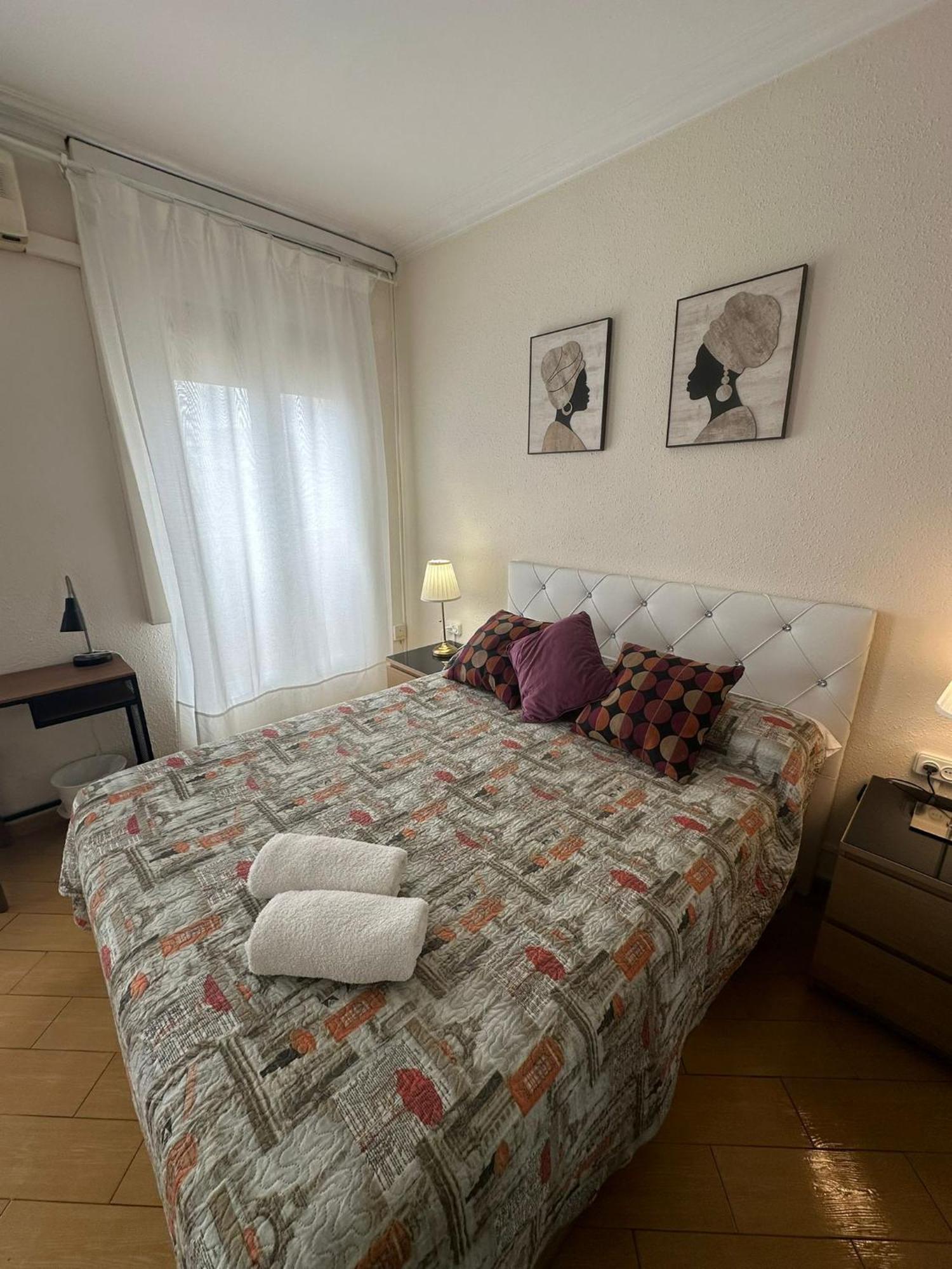 Rooms Nueva Valencia Barcelona Exterior foto